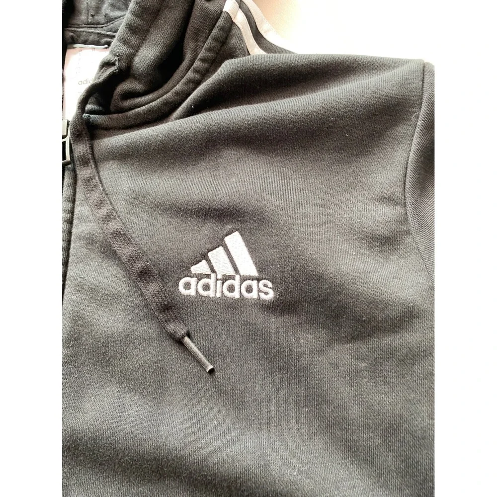 adidas essentials stripes